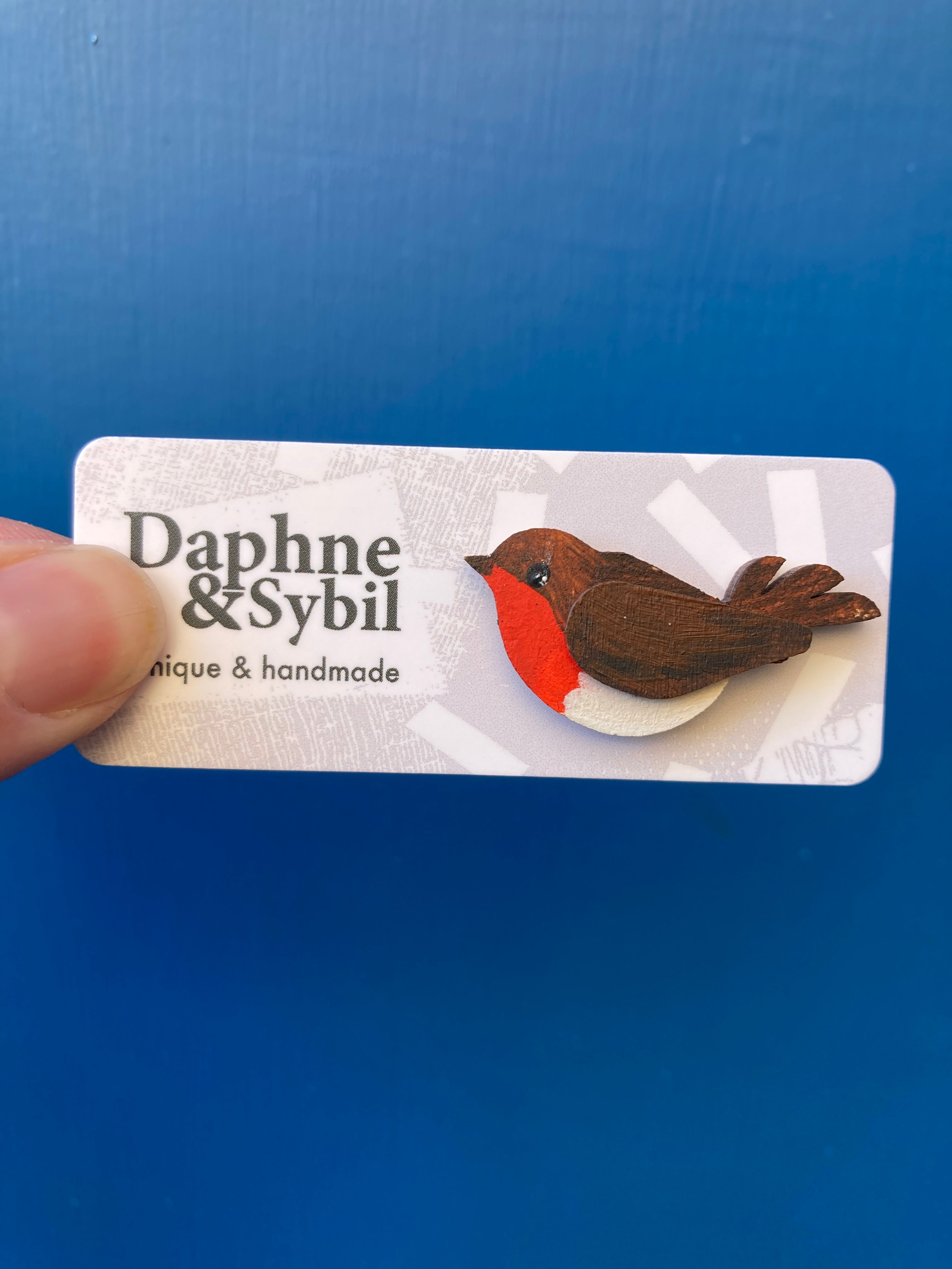 Robin Pin Stan Robin mini pin – Daphne & Sybil